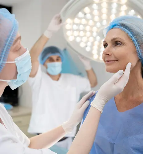 close-up-doctor-with-mask-checking-patient